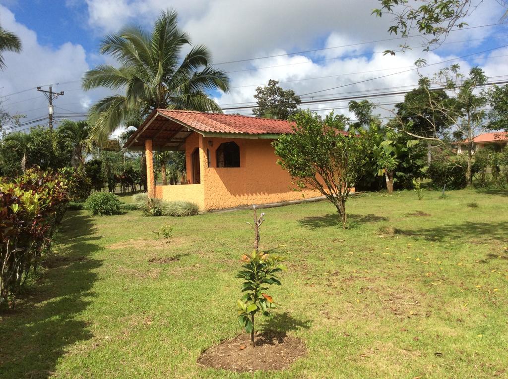 Hotel Cabinas Los Guayabos La Fortuna Exterior foto