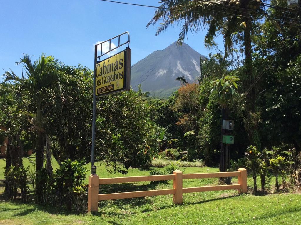Hotel Cabinas Los Guayabos La Fortuna Exterior foto