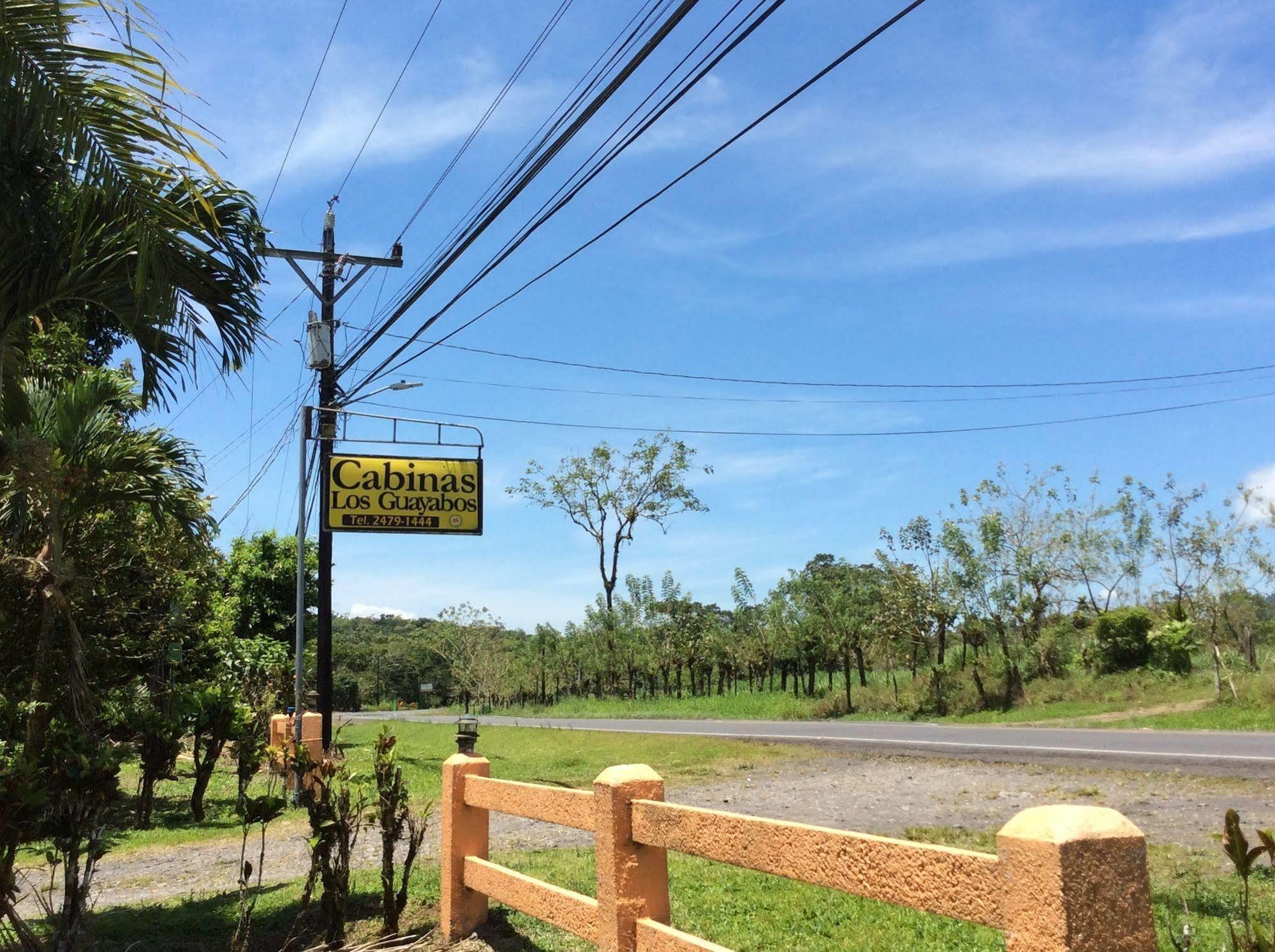 Hotel Cabinas Los Guayabos La Fortuna Exterior foto