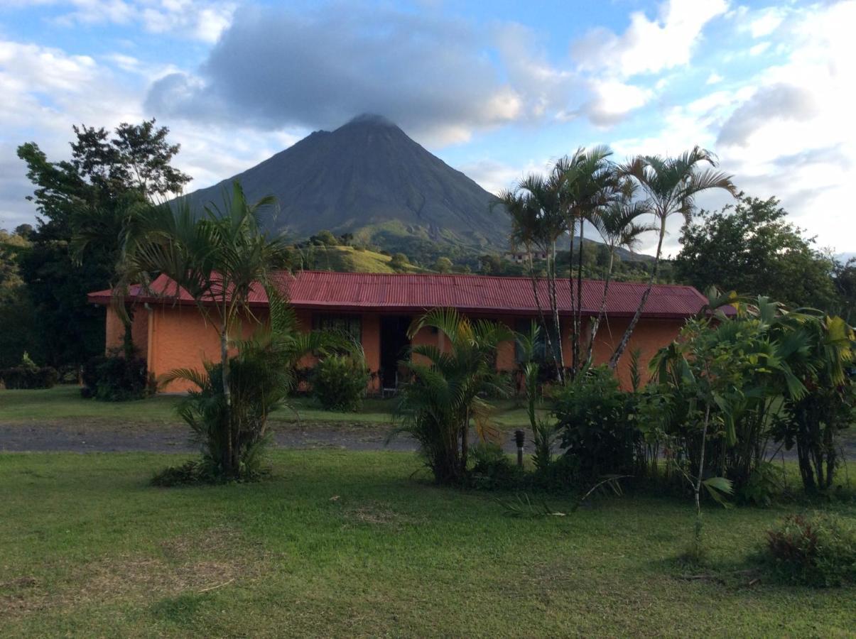 Hotel Cabinas Los Guayabos La Fortuna Exterior foto